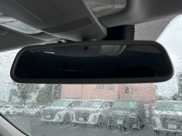 メルセデス・ベンツ Ｃ２００ コンプレッサー SWエレガンス 千葉県 2009(平21)年 7万km オブシディアンブラック 純正ナビ/バックカメラ/クルーズコントロール/ハーフレザー/フルセグＴＶ/スマートキー/カーテンエアバッグ/キセノンライト/オートライト/フォグライト/ルーフレール/１７インチＡＷ/コーナーセンサー