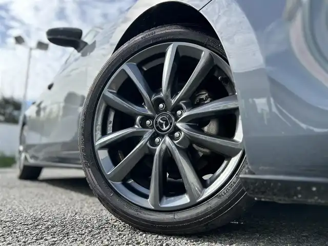 マツダ マツダ３ファストバック 20S プロアクティブ ツーリングS 東京都 2021(令3)年 4.1万km ポリメタルグレーM ワンオーナー/純正SDナビ（8.8インチ）/・Bluetoothオーディオ/USBオーディオ/・Apple CarPlay/AndroidAuto/・フルセグTV/DVD/HDMI/360度セーフティパッケージ/・360度ビューモニター/ドライバーモニタリング/純正エアロ/・フロントアンダースカート/リアルーフスポイラー/・サイドアンダースカート/リアアンダースカート/パワーシート（運転席）/シートヒーター（前席）/レーダークルーズコントロール/クルージングトラフィックサポート/ブラインドスポットモニタリング/純正ビルトインETC/取扱説明書/保証書/スペアキー1本