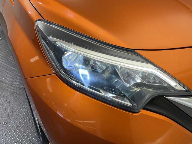 日産 ノート e－パワー メダリスト 愛媛県 2017(平29)年 1.5万km プレミアムコロナオレンジ 純正ナビ/フルセグ／Ｂｌｕｅｔｏｏｔｈ/全方位カメラ/ＥＴＣ/前方ドライブレコーダー/衝突軽減ブレーキ/前後コーナーセンサー/レーンキープアシスト/ＬＥＤヘッドライト/デジタルインナーミラー/合皮シート