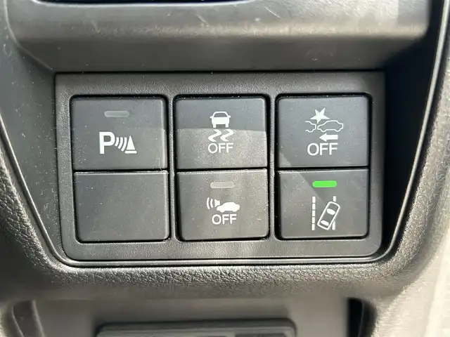 ホンダ オデッセイ ハイブリッド アブソルートセンシングEXパック 愛知県 2016(平28)年 10.5万km ホワイトオーキッドパール 純正8インチディーラーオプションナビ(FM/AM/CD/DVD/USB/BT/iPod/HDMI/フルセグ)/フリップダウンモニター/ホンダセンシング/衝突軽減ブレーキ/路外逸脱抑制機能/アダクティブクルーズコントロール/車両接近通報装置/ブラインドスポットモニター/クリアランスソナー・コーナーセンサー/バックカメラ/ハーフレザー/パワーシート/両側パワースライドドア/ドライブレコーダー/HIDヘッドライト/電動格納ミラー/社外AW18インチ/純正フロアマット/ETC/プッシュスタート/スマートキー・スペアキー１本/ABS/取扱説明書・保証書