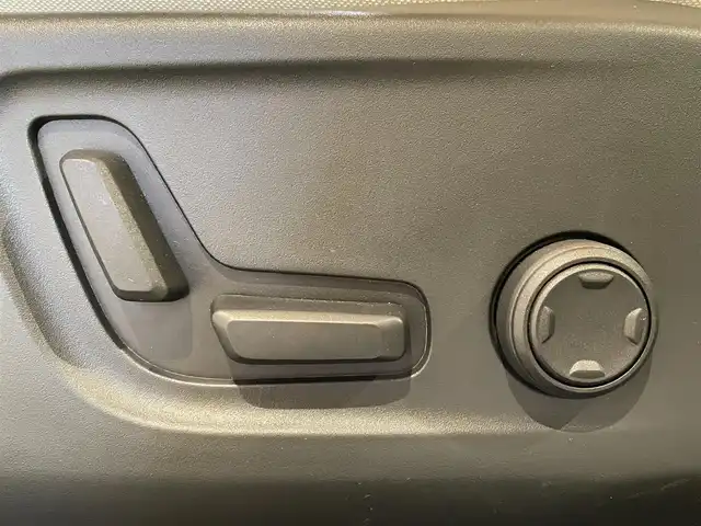 ボルボ ボルボ ＸＣ４０ ウルトラ B4 AWD 道央・札幌 2024(令6)年 0.6万km クリスタルホワイトP Googleナビ/USB/Bluetooth/360°カメラ/ワイヤレスチャージング/アダプティブハイビーム/harman/kardonサラウンド/本革シート/シートヒーター/ステアリングヒーター/パイロットアシスト/ACC/BLIS/LKA/CTA/パワーテールゲート