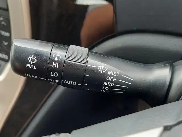 トヨタ ヴェルファイア 2．4Z ゴールデンアイズⅡ 東京都 2014(平26)年 7.6万km ホワイトパールクリスタルシャイン 純正ナビ/フルセグTV/バックカメラ/ETC/100V電源/nanoe/プッシュスタート/MTモード付きAT/クルーズコントロール/コーナーセンサー/両側パワースライドドア/パワーバックドア/ハーフレザーシート/オットマン/HIDヘッドライト/オートライト/ドアバイザー/18インチ純正アルミホイール/スマートキー