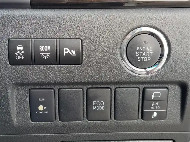 トヨタ ヴェルファイア 2．4Z ゴールデンアイズⅡ 東京都 2014(平26)年 7.6万km ホワイトパールクリスタルシャイン 純正ナビ/フルセグTV/バックカメラ/ETC/100V電源/nanoe/プッシュスタート/MTモード付きAT/クルーズコントロール/コーナーセンサー/両側パワースライドドア/パワーバックドア/ハーフレザーシート/オットマン/HIDヘッドライト/オートライト/ドアバイザー/18インチ純正アルミホイール/スマートキー