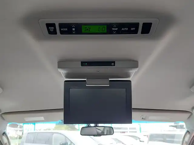 トヨタ ヴェルファイア 2．4Z ゴールデンアイズⅡ 東京都 2014(平26)年 7.6万km ホワイトパールクリスタルシャイン 純正ナビ/フルセグTV/バックカメラ/ETC/100V電源/nanoe/プッシュスタート/MTモード付きAT/クルーズコントロール/コーナーセンサー/両側パワースライドドア/パワーバックドア/ハーフレザーシート/オットマン/HIDヘッドライト/オートライト/ドアバイザー/18インチ純正アルミホイール/スマートキー