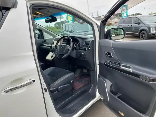 トヨタ ヴェルファイア 2．4Z ゴールデンアイズⅡ 東京都 2014(平26)年 7.6万km ホワイトパールクリスタルシャイン 純正ナビ/フルセグTV/バックカメラ/ETC/100V電源/nanoe/プッシュスタート/MTモード付きAT/クルーズコントロール/コーナーセンサー/両側パワースライドドア/パワーバックドア/ハーフレザーシート/オットマン/HIDヘッドライト/オートライト/ドアバイザー/18インチ純正アルミホイール/スマートキー