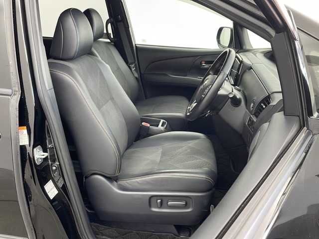 トヨタ エスティマ アエラス プレミアム 兵庫県 2016(平28)年 6.1万km ブラック ・純正9インチナビ/Bluetooth/CD/DVD/SD/TV/・バックカメラ/・トヨタセーフティセンス/・プリクラッシュセーフティ/・レーンディパーチャーアラート/・オートマチックハイビーム /・先行車発進告知機能/・車両接近通報装置/・緊急ブレーキシグナル/・クルーズコントロール/・MTモード付AT/・両側パワースライドドア/・ファブリック＋合成皮革シート/・純正フロアマット/・LEDヘッドライト/・純正アルミホイールタイヤ/・ビルトインETC/・電動格納ミラー/・スマートキー