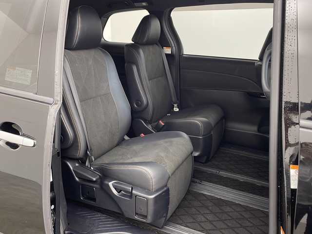 トヨタ エスティマ アエラス プレミアム 兵庫県 2016(平28)年 6.1万km ブラック ・純正9インチナビ/Bluetooth/CD/DVD/SD/TV/・バックカメラ/・トヨタセーフティセンス/・プリクラッシュセーフティ/・レーンディパーチャーアラート/・オートマチックハイビーム /・先行車発進告知機能/・車両接近通報装置/・緊急ブレーキシグナル/・クルーズコントロール/・MTモード付AT/・両側パワースライドドア/・ファブリック＋合成皮革シート/・純正フロアマット/・LEDヘッドライト/・純正アルミホイールタイヤ/・ビルトインETC/・電動格納ミラー/・スマートキー