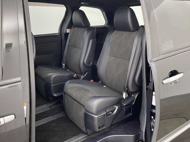 トヨタ エスティマ アエラス プレミアム 兵庫県 2016(平28)年 6.1万km ブラック ・純正9インチナビ/Bluetooth/CD/DVD/SD/TV/・バックカメラ/・トヨタセーフティセンス/・プリクラッシュセーフティ/・レーンディパーチャーアラート/・オートマチックハイビーム /・先行車発進告知機能/・車両接近通報装置/・緊急ブレーキシグナル/・クルーズコントロール/・MTモード付AT/・両側パワースライドドア/・ファブリック＋合成皮革シート/・純正フロアマット/・LEDヘッドライト/・純正アルミホイールタイヤ/・ビルトインETC/・電動格納ミラー/・スマートキー