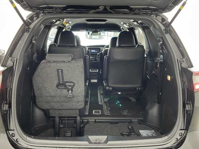 トヨタ エスティマ アエラス プレミアム 兵庫県 2016(平28)年 6.1万km ブラック ・純正9インチナビ/Bluetooth/CD/DVD/SD/TV/・バックカメラ/・トヨタセーフティセンス/・プリクラッシュセーフティ/・レーンディパーチャーアラート/・オートマチックハイビーム /・先行車発進告知機能/・車両接近通報装置/・緊急ブレーキシグナル/・クルーズコントロール/・MTモード付AT/・両側パワースライドドア/・ファブリック＋合成皮革シート/・純正フロアマット/・LEDヘッドライト/・純正アルミホイールタイヤ/・ビルトインETC/・電動格納ミラー/・スマートキー