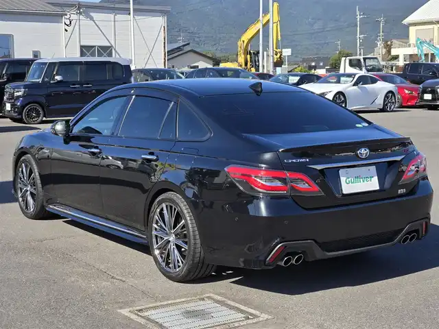 トヨタ クラウン ハイブリッド RS アドバンス 鹿児島県 2018(平30)年 4.6万km プレシャスブラックパール ムーンルーフ　/Ｗｅｄｓ製Ｋｒａｎｚｅアルミホイール（２０インチ）　/社外ミラー型レーダー　/パノラミックビューモニター　/トヨタセーフティセンス　/Ｄ＋Ｎ席シートヒーター　/Ｄ＋Ｎ席ベンチレーション/D+N席パワーシート/肩口パワースイッチ/ステアリングヒーター/前方ドライブレコーダー/前後コーナーセンサー/レーダークルーズコントロール/純正SDナビ/Bluetoothオーディオ/フルセグテレビ/バックカメラ/ビルトインETC2.0/横滑り防止機能/レーンキープアシスト/プッシュスタート/スマートキー/エアバッグ(ｗ＋サイド)/カーテンエアバッグ