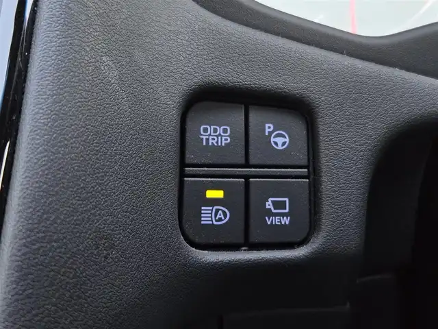 トヨタ クラウン ハイブリッド RS アドバンス 鹿児島県 2018(平30)年 4.6万km プレシャスブラックパール ムーンルーフ　/Ｗｅｄｓ製Ｋｒａｎｚｅアルミホイール（２０インチ）　/社外ミラー型レーダー　/パノラミックビューモニター　/トヨタセーフティセンス　/Ｄ＋Ｎ席シートヒーター　/Ｄ＋Ｎ席ベンチレーション/D+N席パワーシート/肩口パワースイッチ/ステアリングヒーター/前方ドライブレコーダー/前後コーナーセンサー/レーダークルーズコントロール/純正SDナビ/Bluetoothオーディオ/フルセグテレビ/バックカメラ/ビルトインETC2.0/横滑り防止機能/レーンキープアシスト/プッシュスタート/スマートキー/エアバッグ(ｗ＋サイド)/カーテンエアバッグ