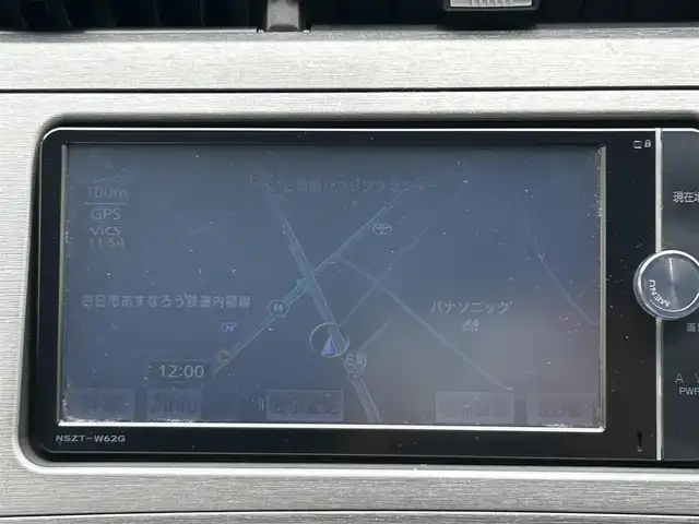 トヨタ プリウス S 三重県 2012(平24)年 8.9万km ホワイトパールクリスタルシャイン (株)IDOMが運営する【じしゃロン四日市店】の自社ローン専用車両になります。こちらは現金またはオートローンご利用時の価格です。自社ローンご希望の方は別途その旨お申付け下さい/純正ナビ(NSZT-W62G)/(CD/DVD/Bluetooth/フルセグTV)/ビルトインETC/バックカメラ/オートライト/純正フロアマット/純正15インチアルミホイール/ドライブレコーダー/プッシュスタート/スマートキー