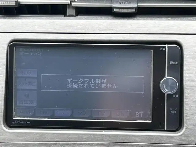 トヨタ プリウス S 三重県 2012(平24)年 8.9万km ホワイトパールクリスタルシャイン (株)IDOMが運営する【じしゃロン四日市店】の自社ローン専用車両になります。こちらは現金またはオートローンご利用時の価格です。自社ローンご希望の方は別途その旨お申付け下さい/純正ナビ(NSZT-W62G)/(CD/DVD/Bluetooth/フルセグTV)/ビルトインETC/バックカメラ/オートライト/純正フロアマット/純正15インチアルミホイール/ドライブレコーダー/プッシュスタート/スマートキー