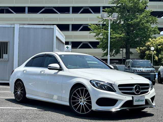 メルセデス・ベンツ Ｃ２５０ スポーツ 静岡県 2016(平28)年 0.7万km ポーラホワイト ユーザー買取車両/純正ナビ/　【CD/DVD/BT/地デジフルセグTV】/純正LEDヘッドライト/純正19インチAW/黒本革レザーシート/シートヒーター/アダクティブクルーズコントロール/アクティブレーンキーピングアシスト/アクティブブラインドスポットアシスト/AIRマティックサスペンション（エアサス）/ヘッドアップディスプレイ/ディストロニック・プラス/パドルシフト/バックカメラ/パワーシート/ETC2.0/Egプッシュスタート/スマートキー/USBポート/新車時保証書/取扱説明書/スペアキー×1