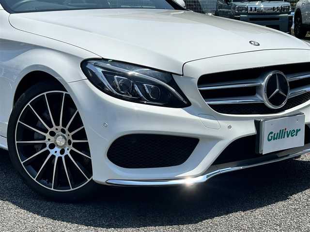 メルセデス・ベンツ Ｃ２５０ スポーツ 静岡県 2016(平28)年 0.7万km ポーラホワイト ユーザー買取車両/純正ナビ/　【CD/DVD/BT/地デジフルセグTV】/純正LEDヘッドライト/純正19インチAW/黒本革レザーシート/シートヒーター/アダクティブクルーズコントロール/アクティブレーンキーピングアシスト/アクティブブラインドスポットアシスト/AIRマティックサスペンション（エアサス）/ヘッドアップディスプレイ/ディストロニック・プラス/パドルシフト/バックカメラ/パワーシート/ETC2.0/Egプッシュスタート/スマートキー/USBポート/新車時保証書/取扱説明書/スペアキー×1