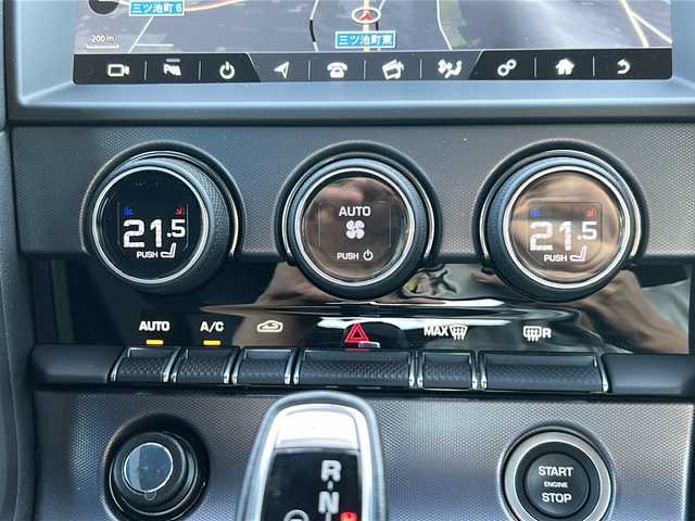 ジャガー Ｆ-ＴＹＰＥ クーペ 岐阜県 2018(平30)年 1.5万km 青 純正10型ナビゲーション/Bluetooth/ＭＥＲＩＤＩＡＮサウンド/バックモニター/フロントモニター/パワーシート/ＥＴＣ/ドライブレコーダー/ハーフレザーシート/シートヒーター/ＨＩＤヘッドライト/スペアタイヤ/プッシュスタート/スマートキー/スペアキー/クリアランスソナー/取扱説明書/記録簿