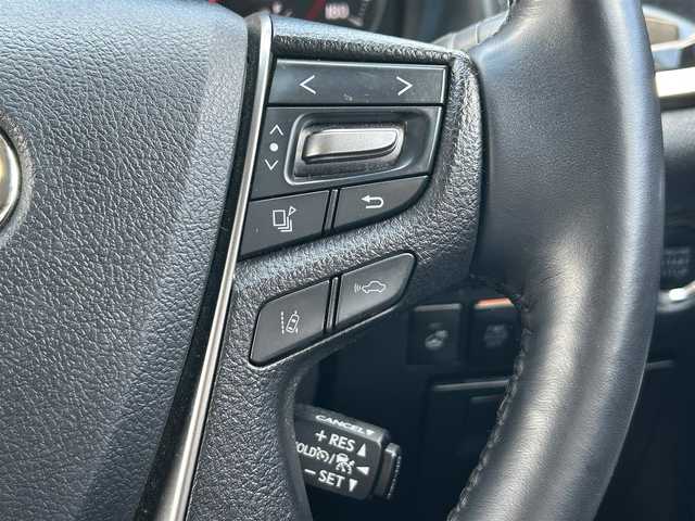 トヨタ アルファード S Cパッケージ 千葉県 2022(令4)年 3.5万km ホワイトパールクリスタルシャイン 純正ディスプレイオーディオ（Bluetooth/SD/フルセグテレビ）/DVDデッキ/純正フリップダウンモニター/ETC/サンルーフ/バックカメラ/前後ドライブレコーダー/両側電動スライドドア/シートヒーター/エアシート/ステアリングヒーター/オットマン/電動リアゲート/パワーシート/シートメモリー/純正フロアマット/純正18インチアルミホイール/追従型クルーズコントロール/ABS/横滑り防止装置/前後コーナーセンサー/レーンキープアシスト/盗難防止装置/衝突被害軽減システム/オートライト/オートマチックハイビーム/LEDヘッドライト