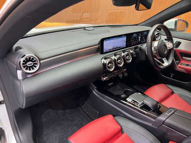 メルセデス・ベンツ ＣＬＡ２００ｄ AMGライン 千葉県 2020(令2)年 3.1万km デジタルホワイト パノラマＳＲ　/ＡＭＧレザーＥＸＣ　/アドバンスドＰＫＧ　/１オーナー　/純正ナビ　/３６０°カメラ　/ＡＣＣ　/シートヒーター　/パワーシート　/マルチビームＬＥＤヘッドライト　/ハイビームアシスト　/ドライブレコーダー