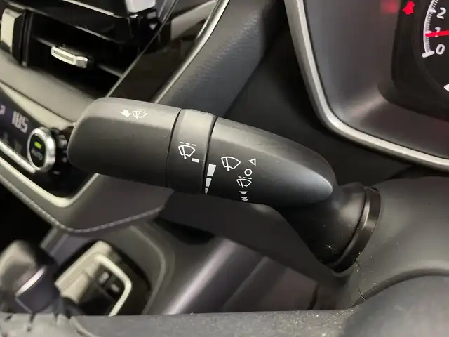 トヨタ カローラ S 鹿児島県 2021(令3)年 1.6万km ホワイトパールクリスタルシャイン 純正９インチナビ/(BT/Miracast/AM/FM)/トヨタセーフティセンス/バックカメラ/ブラインドスポットモニター/衝突軽減ブレーキ/レーダークルーズコントロール/オートマチックハイビーム/電動パーキングブレーキ/オートホールド/コーナーセンサー/フロントフォグライト/保証書/取扱説明書