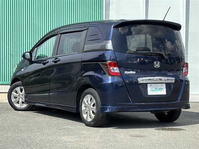 ホンダ フリード スパイク G エアロ 福岡県 2010(平22)年 8.1万km プレミアムナイトブルーパール スマートキー/Bluetoothオーディオ/USB接続/ETC/バックカメラ/純正フロアマット/純正アルミホイール/オートライト/LEDヘッドライト