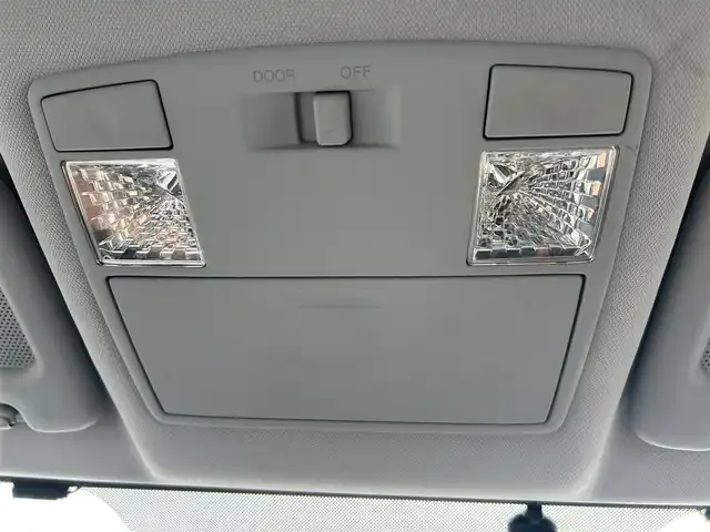 マツダ ＲＸ－８ 岡山県 2004(平16)年 8万km チタニウムグレイメタリックⅡ 登録時走行距離79825km/社外ナビ/ワンセグTV(AM.FM.CD.DVD.TV.BT)/BOSEサウンドシステム/ETC/17インチAW/純正フロアマット/イモビライザー/電動格納ミラー/レーダー探知機