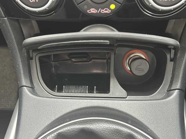 マツダ ＲＸ－８ 岐阜県 2004(平16)年 8万km チタニウムグレイメタリックⅡ /KENWOODナビ//フルセグTV(BT/AM/FM/CD/DVD)//BOSEプレミアムサウンドシステム//ETC//純正フロアマット//社外17インチAW//横滑り防止装置//イモビライザー//電動格納ミラー//レーダー探知機//スペアキー//リモコンキー//取扱説明書//保証書