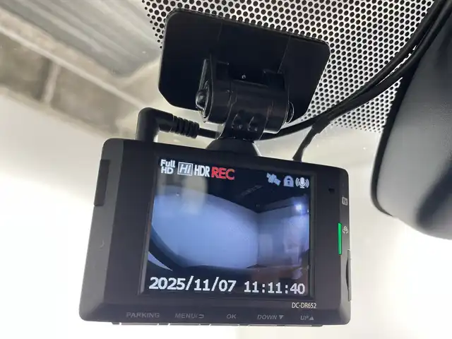 トヨタ ノア ハイブリッド S－Z 福岡県 2022(令4)年 6.6万km ホワイトパールクリスタルシャイン 純正10.5インチメモリナビ/全方位モニター/モデリスタエアロ/トヨタアドバンスドパーク/フルセグテレビ/純正フリップダウンモニター/レーダークルーズコントロール/両側パワースライドドア/ETC/パワーバックドア/快適利便パッケージ high