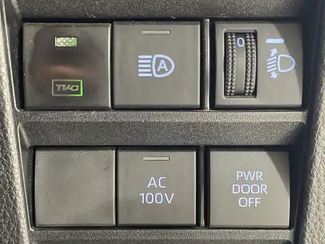 トヨタ ノア ハイブリッド S－Z 福岡県 2022(令4)年 6.6万km ホワイトパールクリスタルシャイン 純正10.5インチメモリナビ/全方位モニター/モデリスタエアロ/トヨタアドバンスドパーク/フルセグテレビ/純正フリップダウンモニター/レーダークルーズコントロール/両側パワースライドドア/ETC/パワーバックドア/快適利便パッケージ high