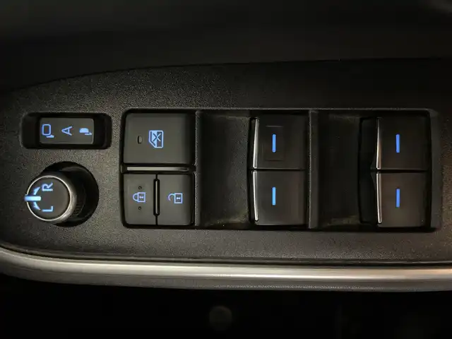 トヨタ ノア ハイブリッド S－Z 福岡県 2022(令4)年 6.6万km ホワイトパールクリスタルシャイン 純正10.5インチメモリナビ/全方位モニター/モデリスタエアロ/トヨタアドバンスドパーク/フルセグテレビ/純正フリップダウンモニター/レーダークルーズコントロール/両側パワースライドドア/ETC/パワーバックドア/快適利便パッケージ high