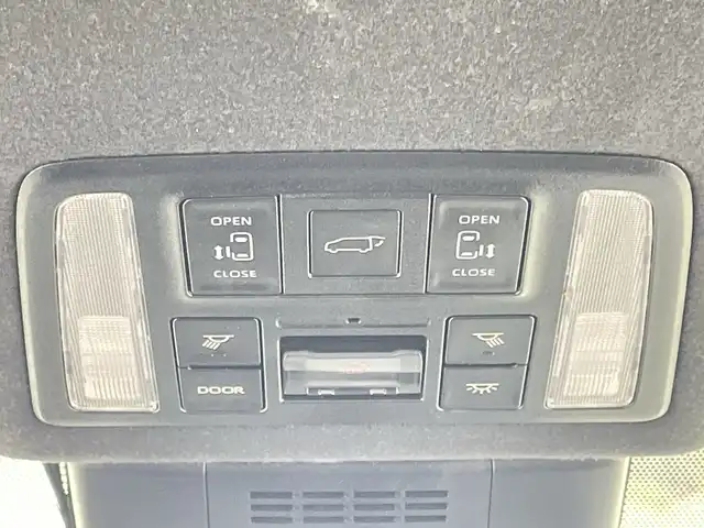 トヨタ ノア ハイブリッド S－Z 福岡県 2022(令4)年 6.6万km ホワイトパールクリスタルシャイン 純正10.5インチメモリナビ/全方位モニター/モデリスタエアロ/トヨタアドバンスドパーク/フルセグテレビ/純正フリップダウンモニター/レーダークルーズコントロール/両側パワースライドドア/ETC/パワーバックドア/快適利便パッケージ high