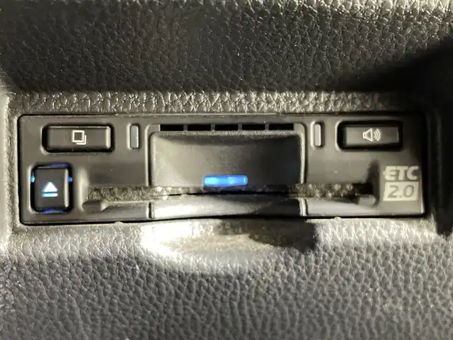 トヨタ ノア ハイブリッド S－Z 福岡県 2022(令4)年 6.6万km ホワイトパールクリスタルシャイン 純正10.5インチメモリナビ/全方位モニター/モデリスタエアロ/トヨタアドバンスドパーク/フルセグテレビ/純正フリップダウンモニター/レーダークルーズコントロール/両側パワースライドドア/ETC/パワーバックドア/快適利便パッケージ high