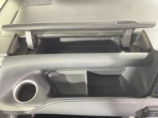 トヨタ ノア ハイブリッド S－Z 福岡県 2022(令4)年 6.6万km ホワイトパールクリスタルシャイン 純正10.5インチメモリナビ/全方位モニター/モデリスタエアロ/トヨタアドバンスドパーク/フルセグテレビ/純正フリップダウンモニター/レーダークルーズコントロール/両側パワースライドドア/ETC/パワーバックドア/快適利便パッケージ high