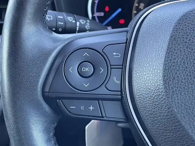 トヨタ ＲＡＶ４ ハイブリッドG 島根県 2019(令1)年 7.4万km ホワイトパールクリスタルシャイン 登録時走行距離73545km/純正SDナビ【CD/DVD/Bluetooth/HDMI】/フルセグテレビ/衝突軽減ブレーキ/追従クルーズコントロール/電動リアゲート/レザーシート/シートヒーター/ハンドルヒーター/パワーシート/ルーフレール/コーナーセンサー/LEDライト/オートハイビーム/ETC/純正18インチAW