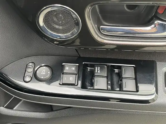 ホンダ Ｎ ＢＯＸ カスタム G L ターボ ホンダセンシング 山梨県 2018(平30)年 10.5万km クリスタルブラックパール (株)IDOMが運営する【じしゃロン甲府店】の自社ローン専用車両になります。/こちらは現金またはオートローンご利用時の価格です。自社ローンご希望の方は別途その旨お申付け下さい/ホンダセンシング/純正メモリーナビ/（DVD/CD/SD/Bluetoothオーディオ/ワンセグTV）/バックカメラ/アクティブクルーズコントロール/LEDヘッドライト/オートエアコン/スマートキー×２/ETC