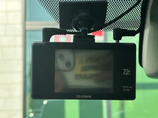 トヨタ ヴォクシー ZS 煌Ⅲ 愛媛県 2020(令2)年 4.8万km ホワイトパールクリスタルシャイン 純正メモリナビ（Bluetooth/バックカメラ/フルセグテレビ/HDMI/WiFi）/ビルトインETC/前後ドライブレコーダー/前後コーナーセンサー/両側パワースライドドア/クルーズコントロール/USB入力端子/純正16インチAW/純正フロアマット/衝突被害軽減システム/レーンキープアシスト/横滑り防止装置/盗難防止装置/カーテンエアバック/LEDヘッドライト/フォグランプ