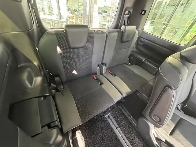 トヨタ ヴォクシー ZS 煌Ⅲ 愛媛県 2020(令2)年 4.8万km ホワイトパールクリスタルシャイン 純正メモリナビ（Bluetooth/バックカメラ/フルセグテレビ/HDMI/WiFi）/ビルトインETC/前後ドライブレコーダー/前後コーナーセンサー/両側パワースライドドア/クルーズコントロール/USB入力端子/純正16インチAW/純正フロアマット/衝突被害軽減システム/レーンキープアシスト/横滑り防止装置/盗難防止装置/カーテンエアバック/LEDヘッドライト/フォグランプ