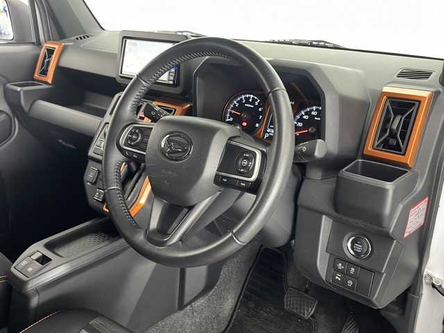 ダイハツ タフト G ターボ 宮崎県 2020(令2)年 4.3万km シャイニングホワイトパール 禁煙車/衝突被害軽減ブレーキ/純正ナビTV/（NMZK-W70D/CD/DVD/Bluetooth/FMAM/フルセグTV)/純正バックカメラ/純正ETC/純正LEDオートライト/純正LEDフォグ/純正メッキグリル/純正セキュリティアラーム/社外フロアマット/アダプティブクルーズコントロール/レーンディパーチャーアラート/クリアランスソナー/電子パーキング/オートホールド/パノラマガラスルーフ/前席シートヒーター/オートエアコン/本革巻ハンドル/スマートキー/プッシュエンジンスタート/新車時保証書/取扱い説明書