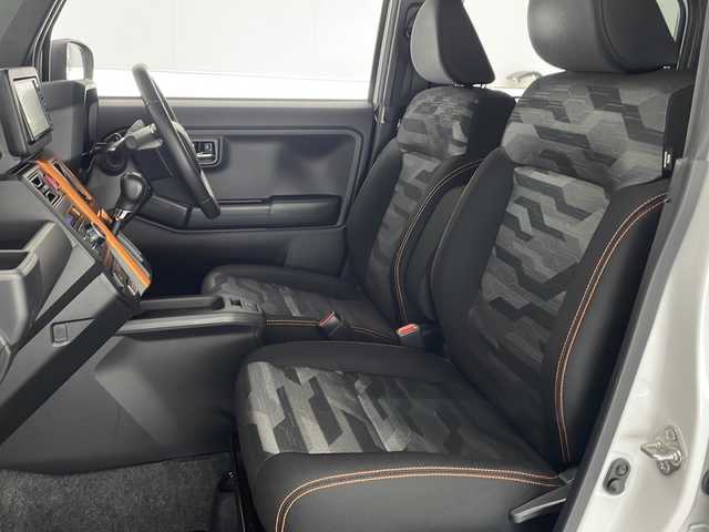 ダイハツ タフト G ターボ 宮崎県 2020(令2)年 4.3万km シャイニングホワイトパール 禁煙車/衝突被害軽減ブレーキ/純正ナビTV/（NMZK-W70D/CD/DVD/Bluetooth/FMAM/フルセグTV)/純正バックカメラ/純正ETC/純正LEDオートライト/純正LEDフォグ/純正メッキグリル/純正セキュリティアラーム/社外フロアマット/アダプティブクルーズコントロール/レーンディパーチャーアラート/クリアランスソナー/電子パーキング/オートホールド/パノラマガラスルーフ/前席シートヒーター/オートエアコン/本革巻ハンドル/スマートキー/プッシュエンジンスタート/新車時保証書/取扱い説明書