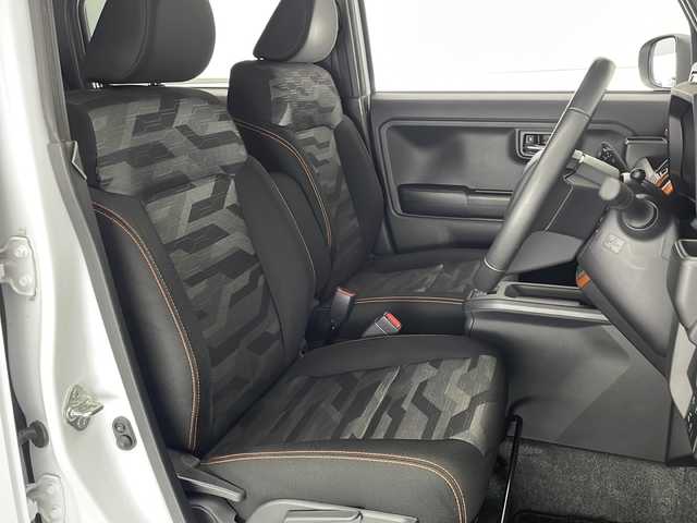 ダイハツ タフト G ターボ 宮崎県 2020(令2)年 4.3万km シャイニングホワイトパール 禁煙車/衝突被害軽減ブレーキ/純正ナビTV/（NMZK-W70D/CD/DVD/Bluetooth/FMAM/フルセグTV)/純正バックカメラ/純正ETC/純正LEDオートライト/純正LEDフォグ/純正メッキグリル/純正セキュリティアラーム/社外フロアマット/アダプティブクルーズコントロール/レーンディパーチャーアラート/クリアランスソナー/電子パーキング/オートホールド/パノラマガラスルーフ/前席シートヒーター/オートエアコン/本革巻ハンドル/スマートキー/プッシュエンジンスタート/新車時保証書/取扱い説明書