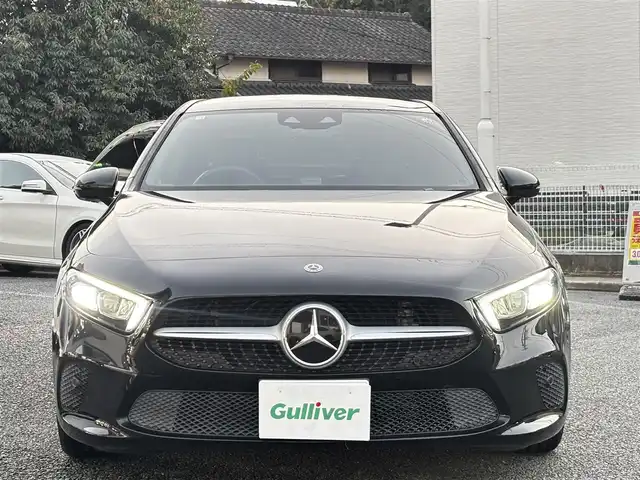 メルセデス・ベンツ Ａ２００ｄ セダン 熊本県 2020(令2)年 4.1万km 黒 ワンオーナー/純正ナビ/【フルセグTV/Bluetooth/AM/FM】/バックカメラ/レーダークルーズコントロール/アクティブブレーキアシスト/アクティブレーンキーピングアシスト/レーンチェンジアシスト/アテンションアシスト/ブラインドスポットアシスト/コーナーセンサー/アクティブステアリングアシスト/道路標識アシスト/パドルシフト/純正16インチAW/オートLEDライト/ETC2.0/ハーフレザーシート/前席パワーシート/前席シートヒーター/革巻きステアリング/ステアリングスイッチ/純正フロアマット/プッシュスタート/スマートキー/横滑り防止装置/保証書/スペアキー