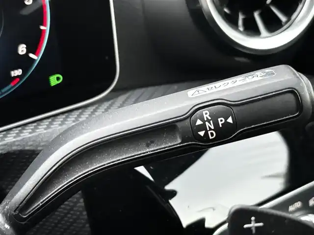 メルセデス・ベンツ Ａ２００ｄ セダン 熊本県 2020(令2)年 4.1万km 黒 ワンオーナー/純正ナビ/【フルセグTV/Bluetooth/AM/FM】/バックカメラ/レーダークルーズコントロール/アクティブブレーキアシスト/アクティブレーンキーピングアシスト/レーンチェンジアシスト/アテンションアシスト/ブラインドスポットアシスト/コーナーセンサー/アクティブステアリングアシスト/道路標識アシスト/パドルシフト/純正16インチAW/オートLEDライト/ETC2.0/ハーフレザーシート/前席パワーシート/前席シートヒーター/革巻きステアリング/ステアリングスイッチ/純正フロアマット/プッシュスタート/スマートキー/横滑り防止装置/保証書/スペアキー