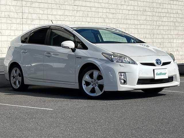 トヨタ プリウス S ツーリングセレクション 茨城県 2011(平23)年 13.5万km ホワイトパールクリスタルシャイン ワンオーナー/純正メモリナビ【NHZN-W60G】/(地デジTV・CD・DVD・BT・ラジオ再生)/バックカメラ/オートライト/LEDヘッドライト/純正17inアルミホイール/純正フロアマット/取扱説明書/保証書