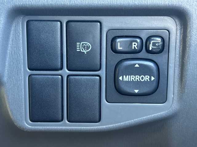 トヨタ プリウス S ツーリングセレクション 茨城県 2011(平23)年 13.5万km ホワイトパールクリスタルシャイン ワンオーナー/純正メモリナビ【NHZN-W60G】/(地デジTV・CD・DVD・BT・ラジオ再生)/バックカメラ/オートライト/LEDヘッドライト/純正17inアルミホイール/純正フロアマット/取扱説明書/保証書