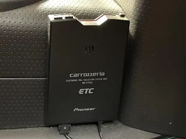 トヨタ ＦＪクルーザー 東京都 2016(平28)年 8.2万km ベージュ/ホワイト 社外ＳＤ７型ナビ＆フルセグ　/社外１７インチＡＷ　　/・ＢＦグッドリッチタイヤ　　/ＬＥＤヘッドライト　/バックカメラ　/社外３６０度ドライブレコーダー　/バックソナー　/純正エンジンスタート/社外ETC　/キーレス/Wエアバック＆ABS