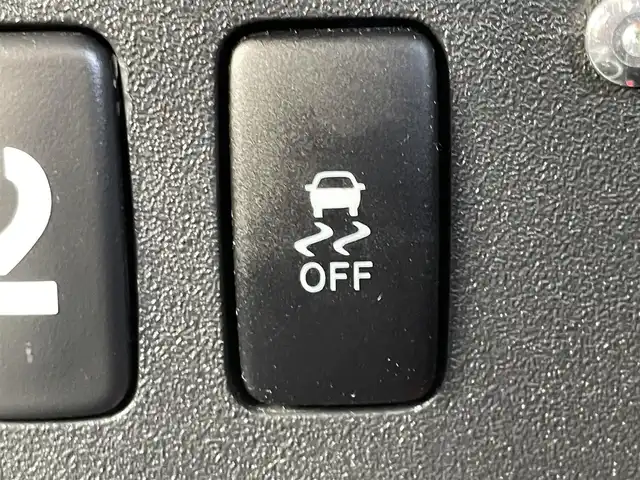 トヨタ ＦＪクルーザー 東京都 2016(平28)年 8.2万km ベージュ/ホワイト 社外ＳＤ７型ナビ＆フルセグ　/社外１７インチＡＷ　　/・ＢＦグッドリッチタイヤ　　/ＬＥＤヘッドライト　/バックカメラ　/社外３６０度ドライブレコーダー　/バックソナー　/純正エンジンスタート/社外ETC　/キーレス/Wエアバック＆ABS