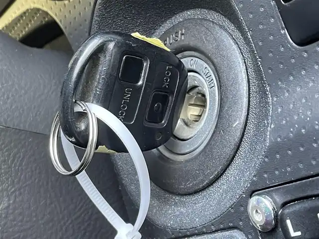 トヨタ ＦＪクルーザー 東京都 2016(平28)年 8.2万km ベージュ/ホワイト 社外ＳＤ７型ナビ＆フルセグ　/社外１７インチＡＷ　　/・ＢＦグッドリッチタイヤ　　/ＬＥＤヘッドライト　/バックカメラ　/社外３６０度ドライブレコーダー　/バックソナー　/純正エンジンスタート/社外ETC　/キーレス/Wエアバック＆ABS