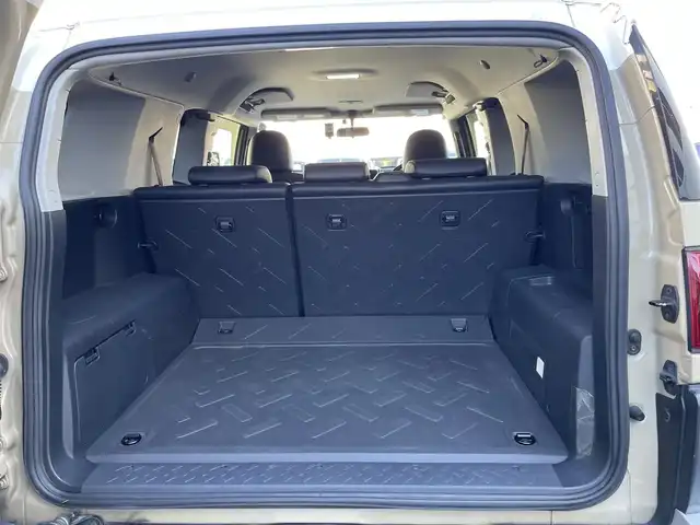 トヨタ ＦＪクルーザー 東京都 2016(平28)年 8.2万km ベージュ/ホワイト 社外ＳＤ７型ナビ＆フルセグ　/社外１７インチＡＷ　　/・ＢＦグッドリッチタイヤ　　/ＬＥＤヘッドライト　/バックカメラ　/社外３６０度ドライブレコーダー　/バックソナー　/純正エンジンスタート/社外ETC　/キーレス/Wエアバック＆ABS