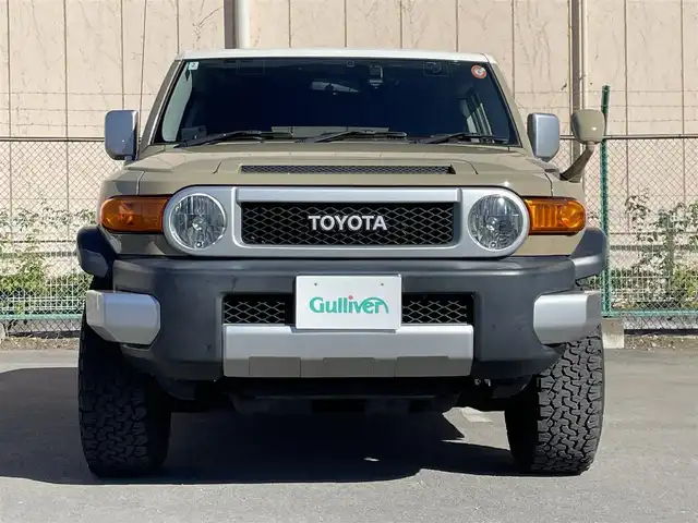 トヨタ ＦＪクルーザー 東京都 2016(平28)年 8.2万km ベージュ/ホワイト 社外ＳＤ７型ナビ＆フルセグ　/社外１７インチＡＷ　　/・ＢＦグッドリッチタイヤ　　/ＬＥＤヘッドライト　/バックカメラ　/社外３６０度ドライブレコーダー　/バックソナー　/純正エンジンスタート/社外ETC　/キーレス/Wエアバック＆ABS