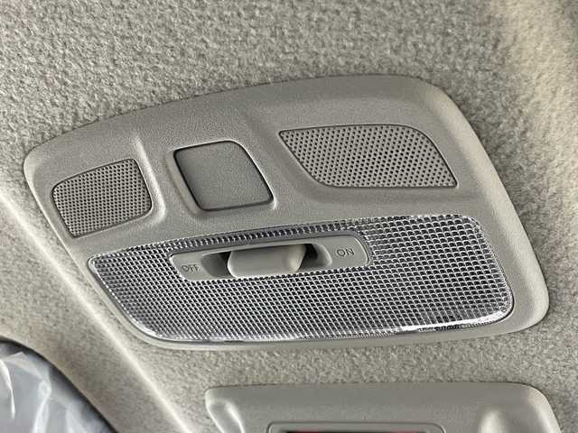 スズキ ジムニー ノマド FC 神奈川県 2025(令7)年 0.1千km 黒 登録済未使用車/スズキセーフティサポート/4WD/シートヒーター/ダウンヒルアシストコント登録済未使用車/スズキセーフティサポート/4WD/シートヒーター/ダウンヒルアシストコンロール/革巻きステアリング/ステアリングスイッチ/Autoライト/アイドリングストップ機能/コーナーセンサー/ヘッドライトレベライザー/ヘッドライトウォッシャー/LEDヘッドライト/フォグランプ/電動格納ミラー/ウィンカーミラー/背面タイヤ/純正15インチアルミホイール