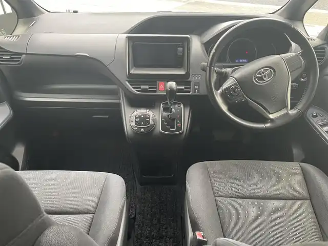 トヨタ ヴォクシー 兵庫県 2014(平26)年 12.3万km ブラッキッシュアゲハガラスフレーク (株)IDOMが運営する【じしゃロン西宮店】の自社ローン対象車両になります。こちらは現金ご利用時の価格です。自社ローンご希望の方は別途その旨お申付け下さい。/＊ALPINEナビ/＊フルセグテレビ/＊バックカメラ/＊フリップダウンモニター/＊片側パワースライドドア/＊ETC